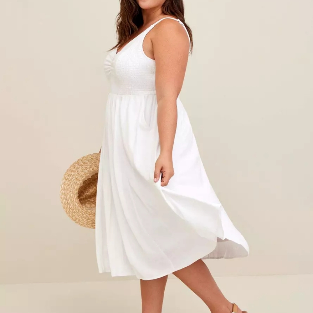 NWT Torrid Lenny Spagetti Strap White Midi Dress